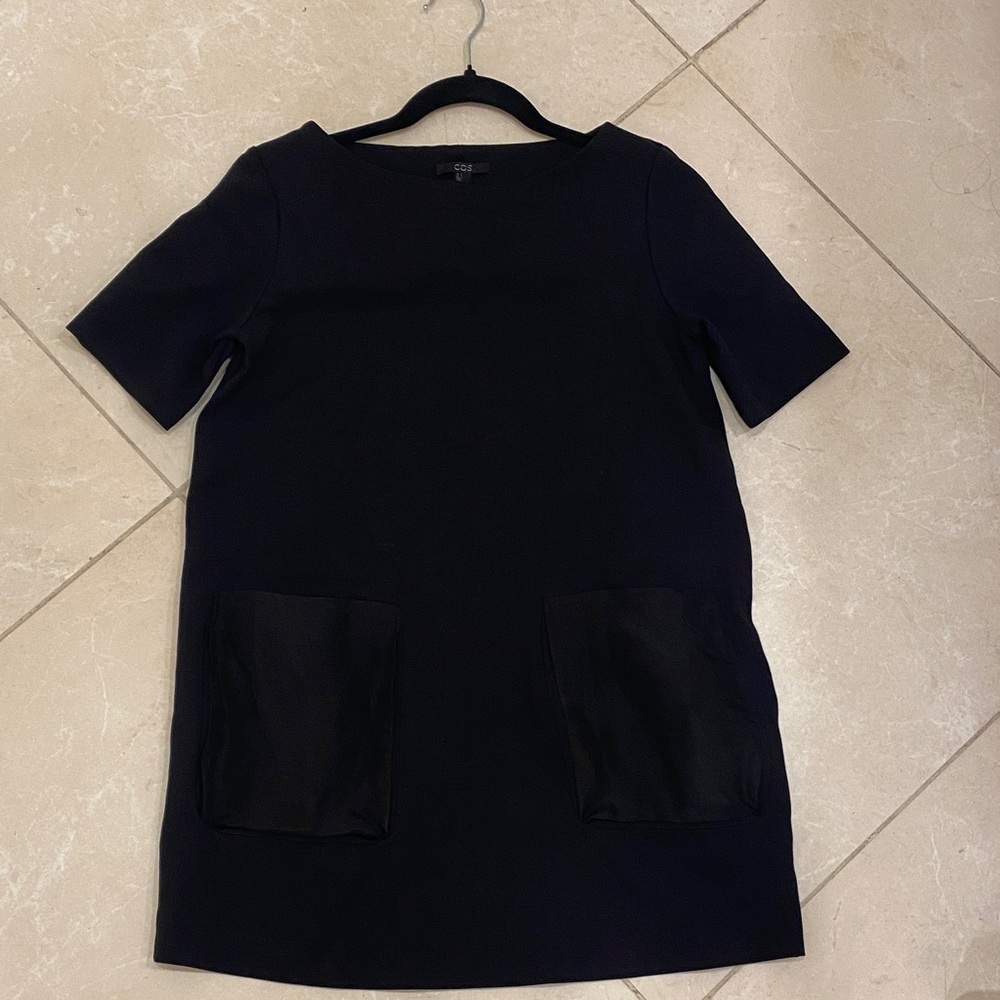 COS Black Women’s Shift Mini Dress Size Small Pockets Short Sleeves